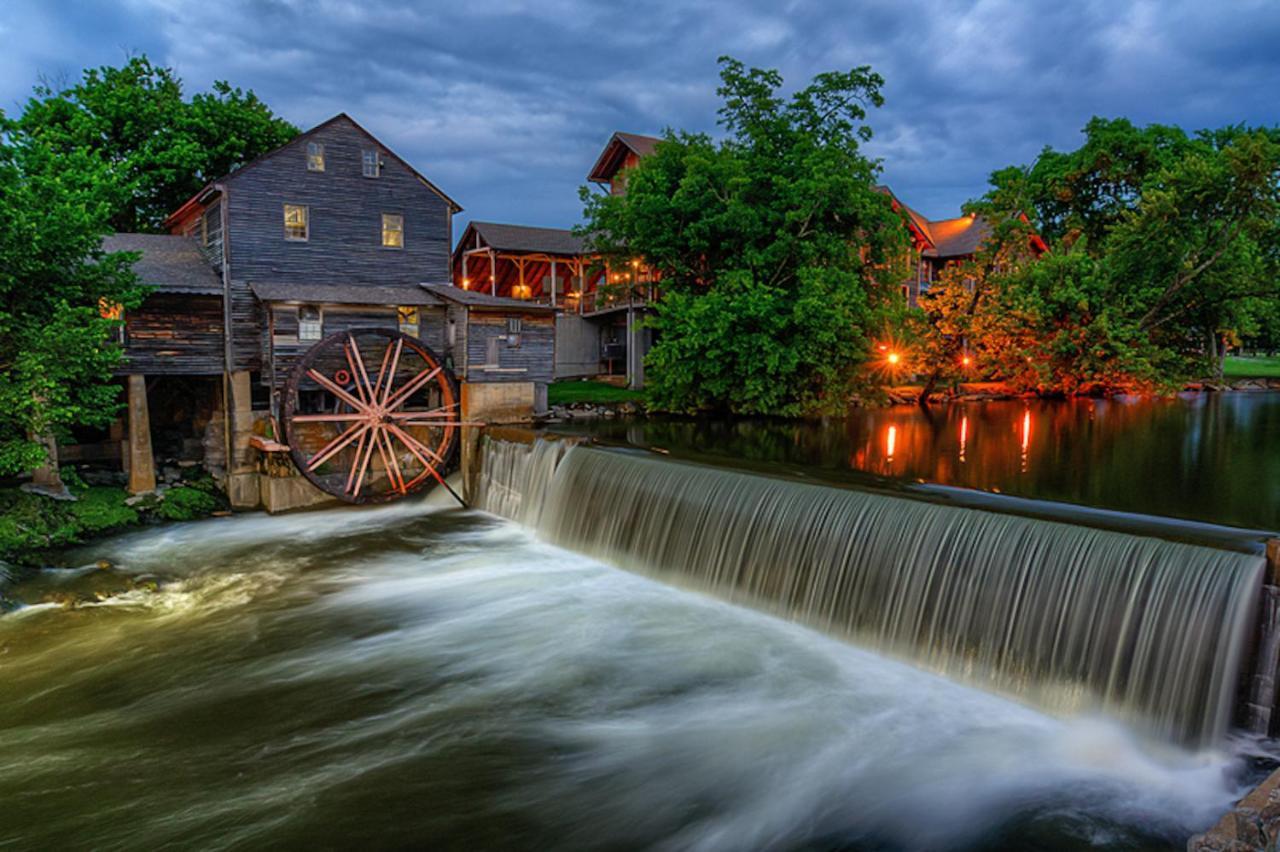 Chalet Daya, Hot Tub, Pool Table, 1089 Of Free Attraction Tickets For Each Paid Day, Dollywood And More!