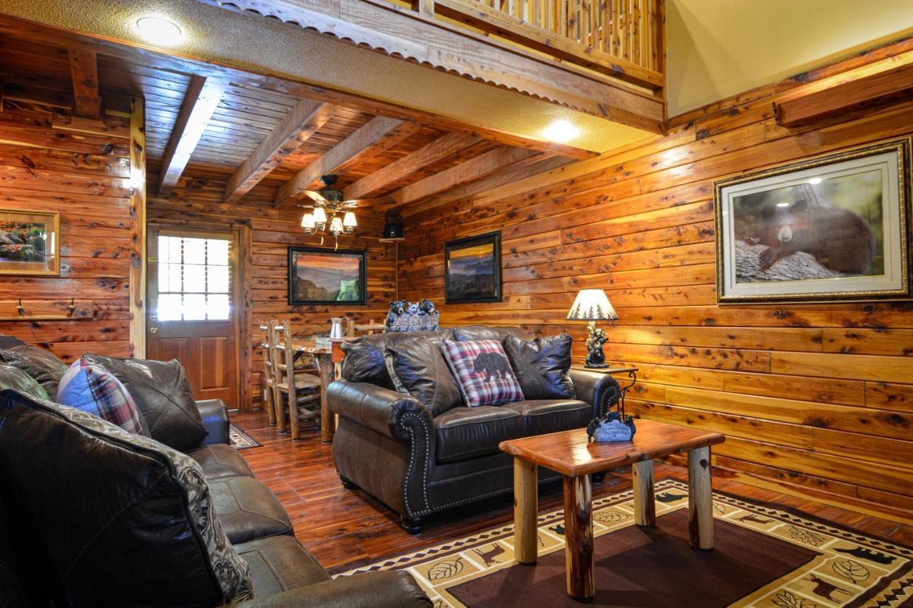 - Moonlight Mountain Views Gatlinburg