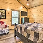 Modern Cabin With Hot Tub And Game Room In Gatlinburg!
