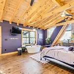 Whispering Waters Cabin