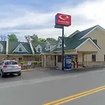 Econo Lodge Inn & Suites Gatlinburg At The Convention Center