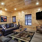 New Build, Indoor Pool, Hot Tub, & Theater Room!