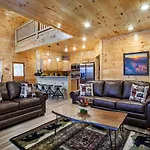 New Build, Indoor Pool, Hot Tub, & Theater Room!