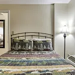 Gatlinburg Towers Condo Unit 501 - Great Location! Close To Town! Condo