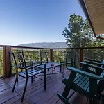Happy Trails - Cobbly Nob Resort Home
