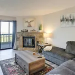 Cozy Gatlinburg Resort Condo With Pool Access!