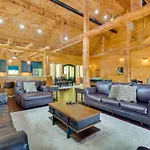 Gatlinburg Vacation Rental With Private Hot Tub!