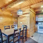 Leconte Views Cabin