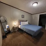 Arrow Creek Camp And Cabins