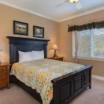 Venus Lodges 136 By Stony Brook Cabins
