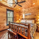 The Big Oak Lodge By Stony Brook Cabins