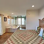 Brown Bear Chalet