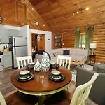 Grove Creek Cabin