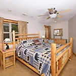 Christines Cabin 1101