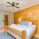Luxury Cabin W Panoramic Views Firepit Game Room Pinnacle Chalet