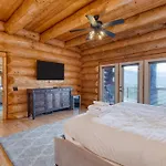 Luxury Cabin W Panoramic Views Firepit Game Room Pinnacle Chalet
