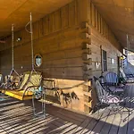 Cozy Nest Gatlinburg Cabin With Porch And Jacuzzi!