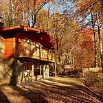 #820 Honeymoon Hideaway