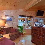 #820 Honeymoon Hideaway
