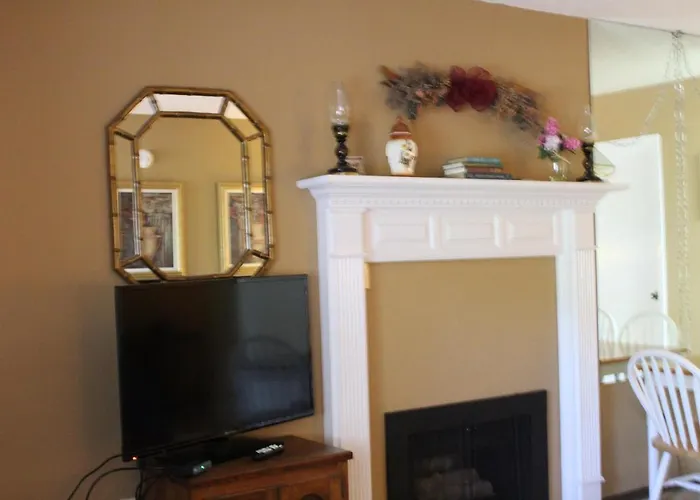 Gatlinburg Chateau Condo 407