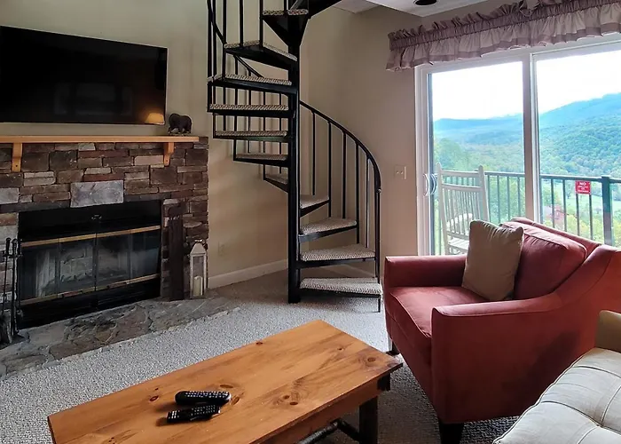 Grand View Loft