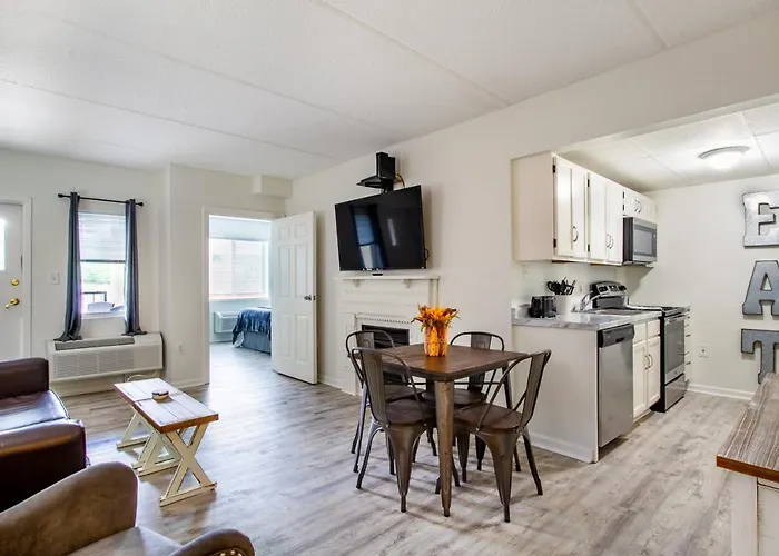 Timber Condo Minutes From Downtown Gatlinburg