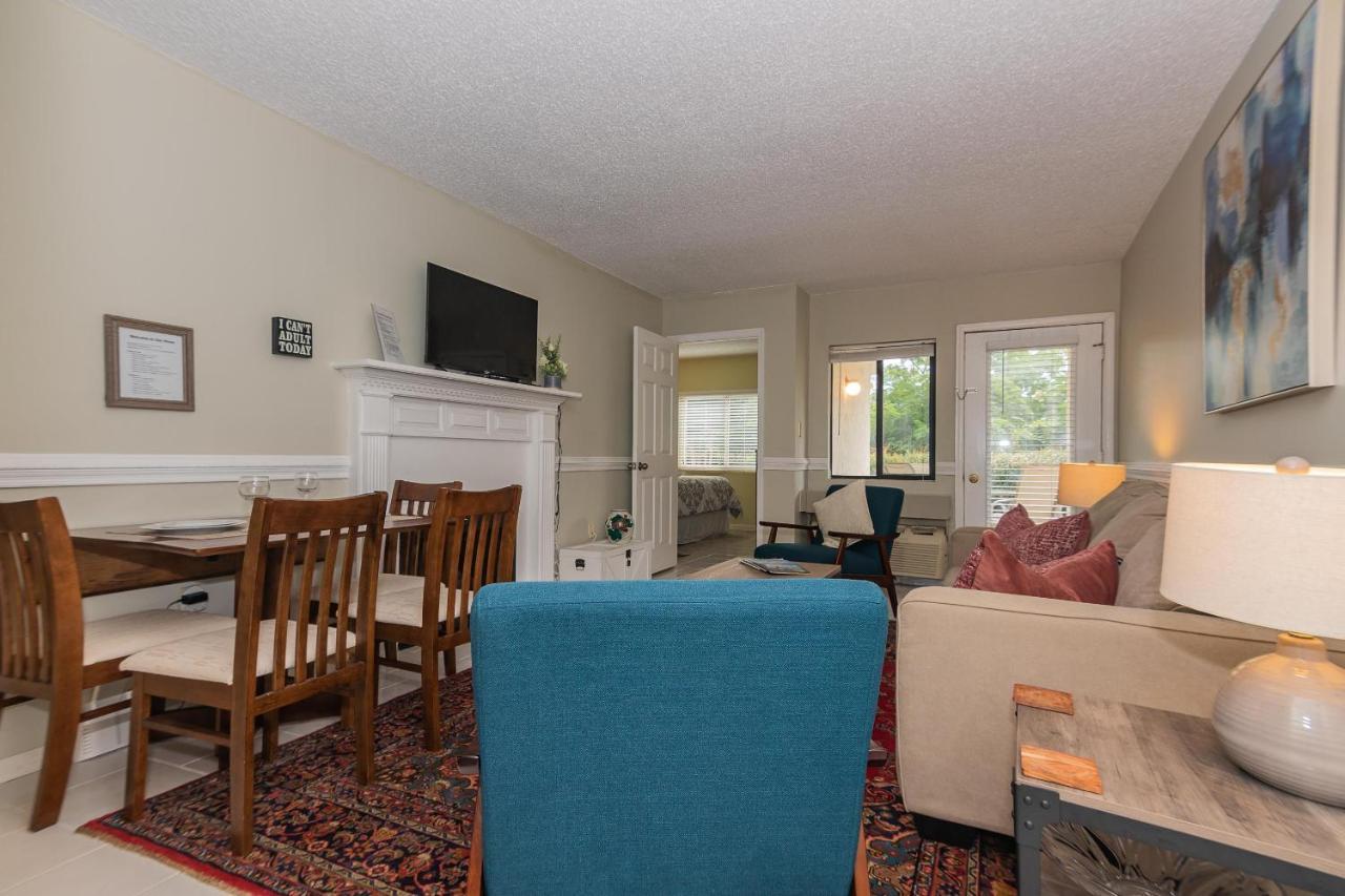 Chateau 105 Apartment *