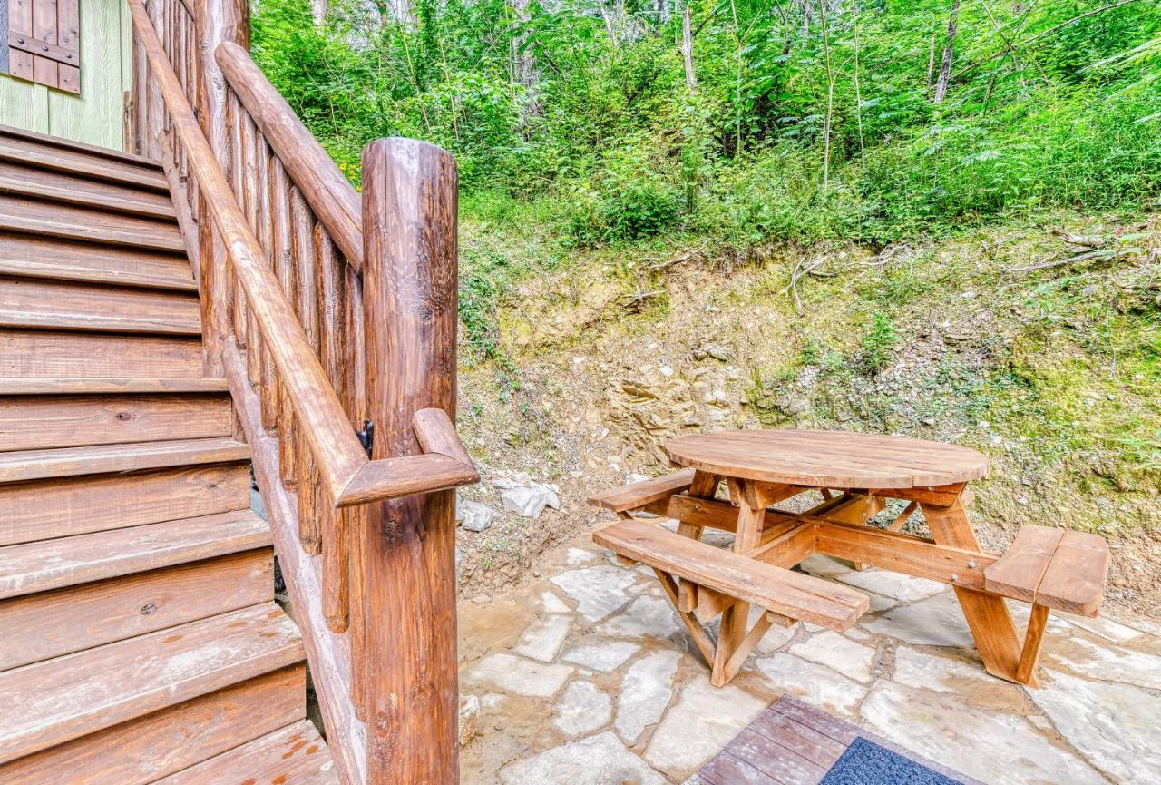 The Grand Fir * Gatlinburg