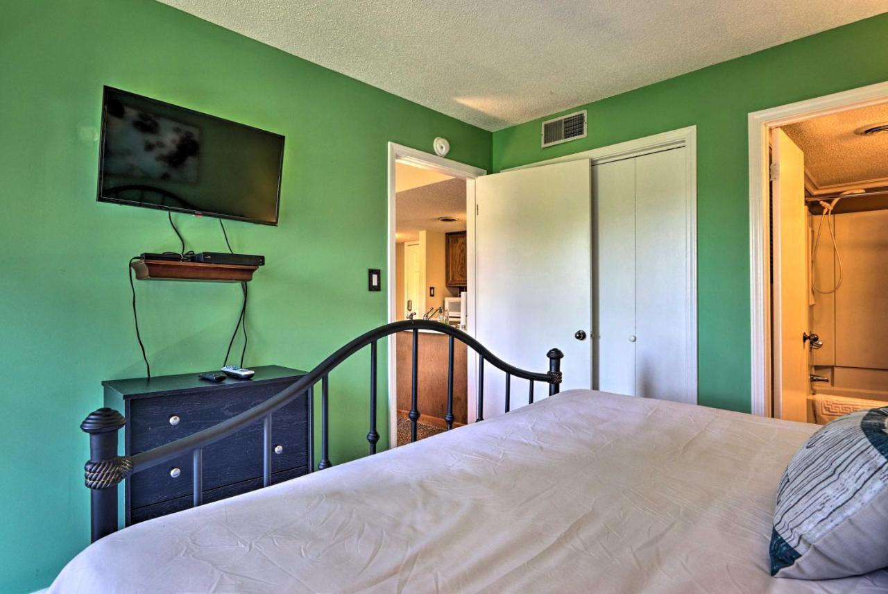 Apartment With Pool And Grill Access About 4 Mi To Gatlinburg! *