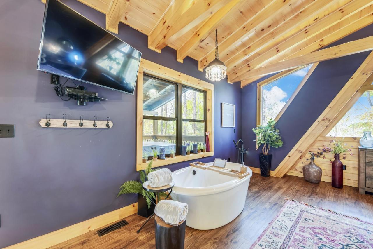 Whispering Waters Cabin Holiday home Gatlinburg