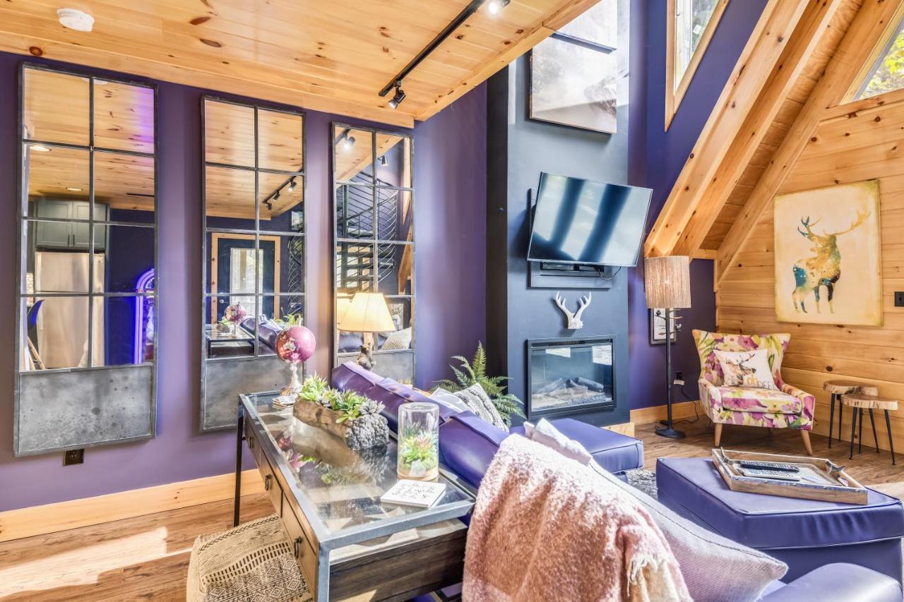 Whispering Waters Cabin Holiday home Gatlinburg