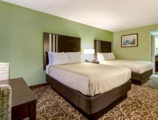 Glenstone Hotel