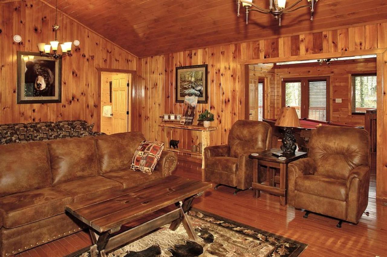 Laural Manor Located In Downtown Holiday home