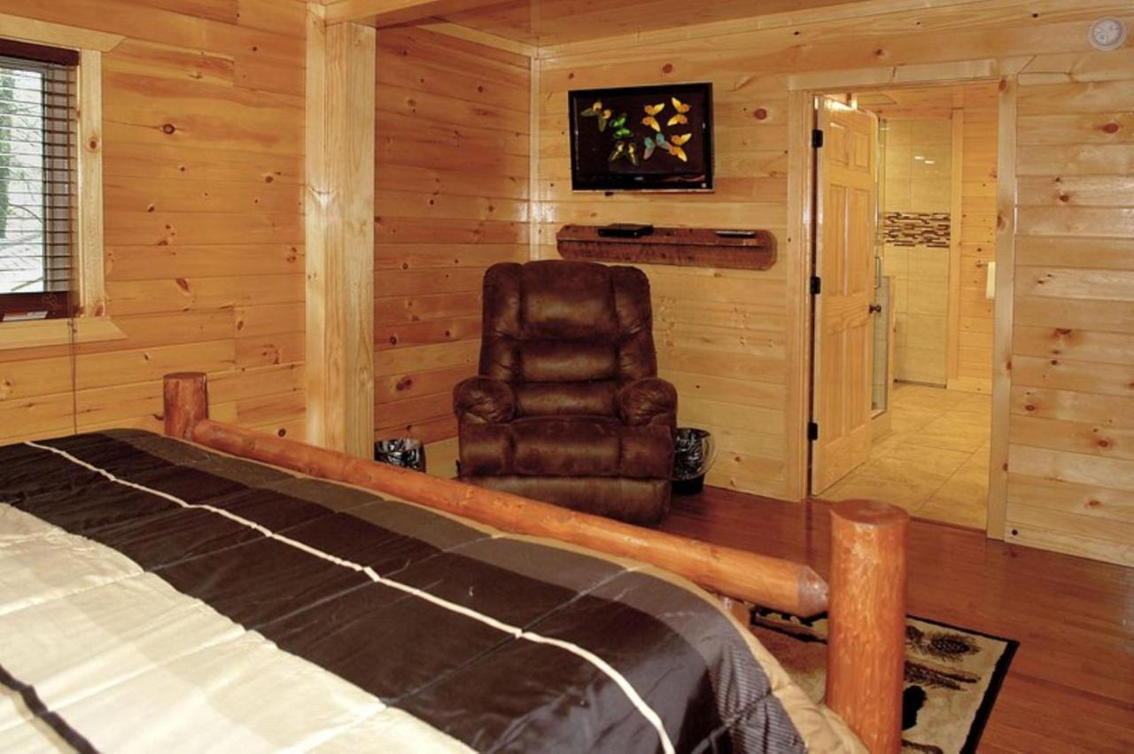 Holiday home Laural Manor Located In Downtown *