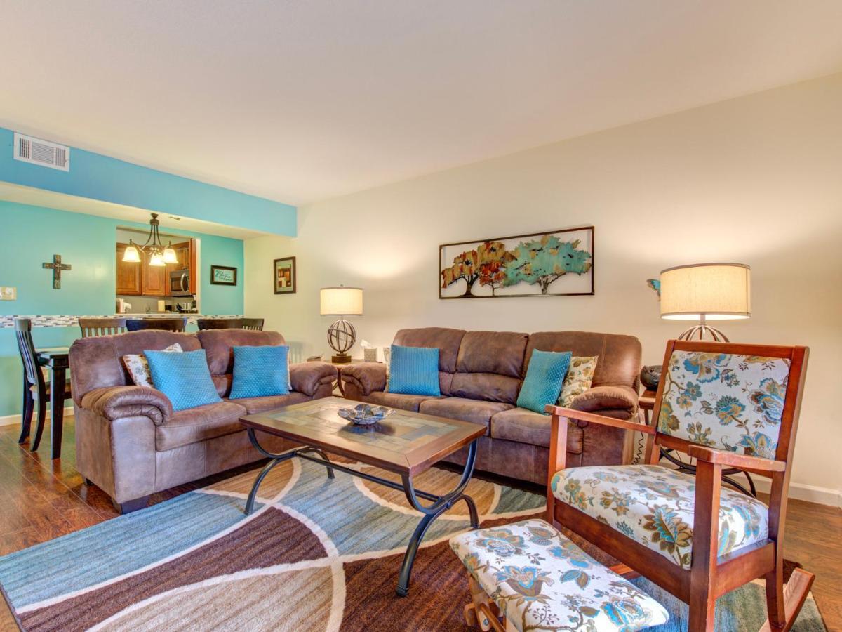 Nana's Retreat, 2 Bedrooms, Pool, Golf, Pet Friendly, Sleeps 6 Gatlinburg