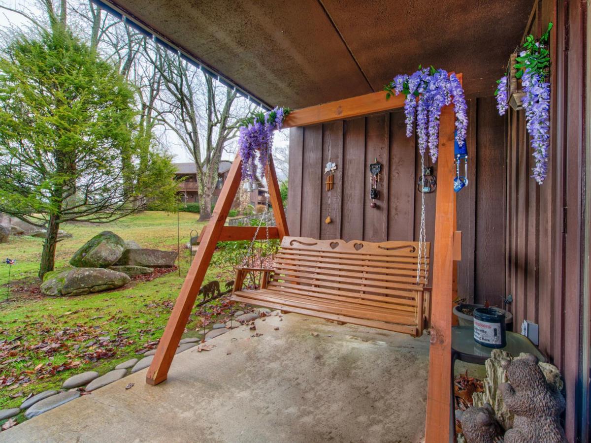 Nana's Retreat, 2 Bedrooms, Pool, Golf, Pet Friendly, Sleeps 6 Apartment *
