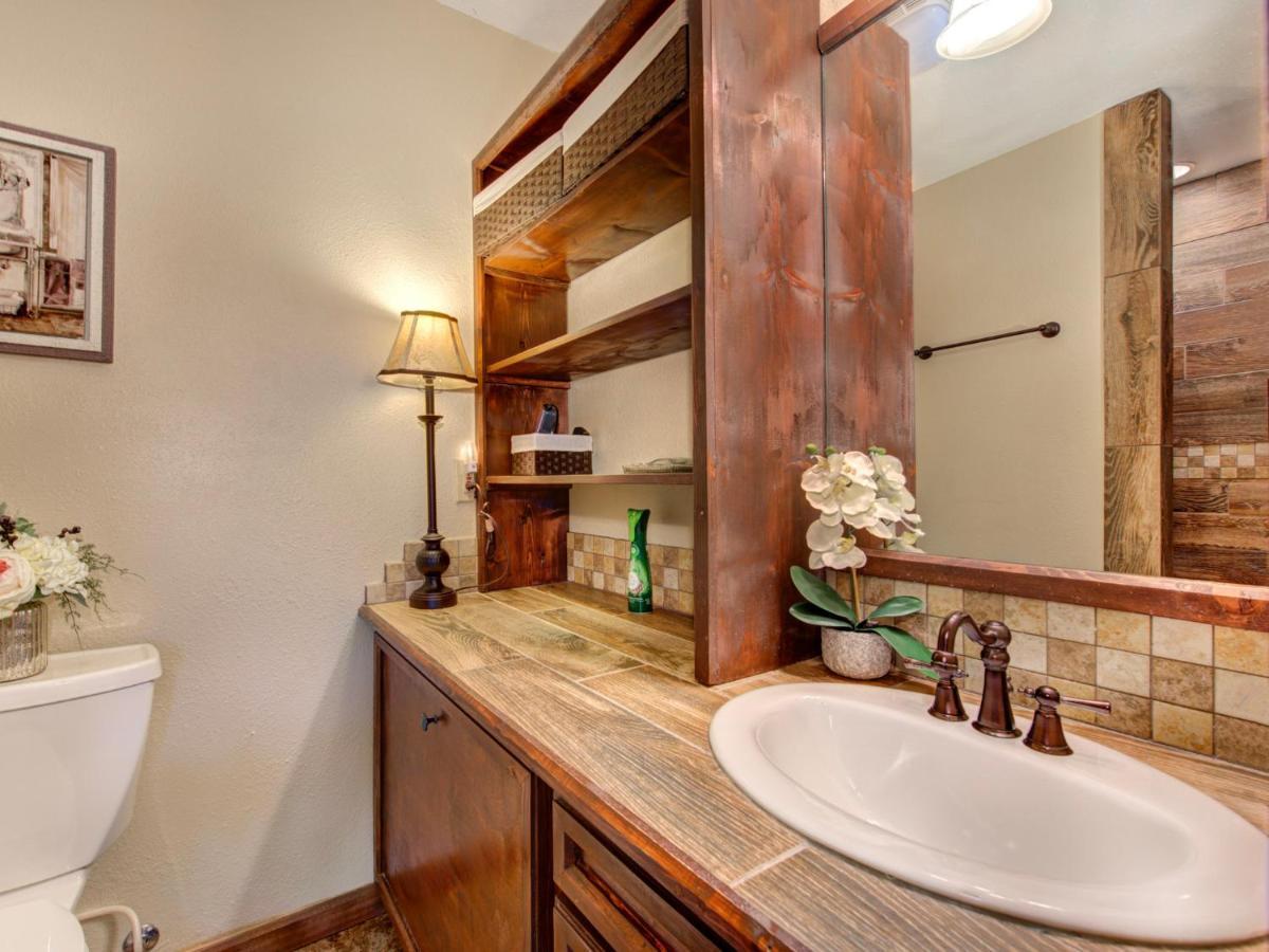 Nana's Retreat, 2 Bedrooms, Pool, Golf, Pet Friendly, Sleeps 6 Apartment *