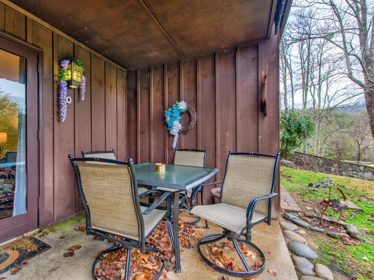 Nana's Retreat, 2 Bedrooms, Pool, Golf, Pet Friendly, Sleeps 6 Apartment Gatlinburg