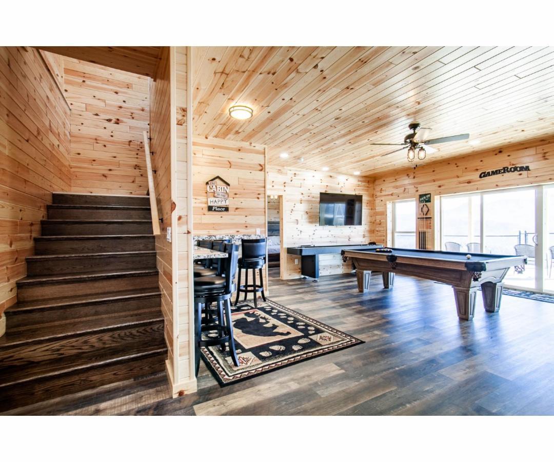 Sky Ridge Mountain View Wheelchair Accessible And Swim Holiday home *