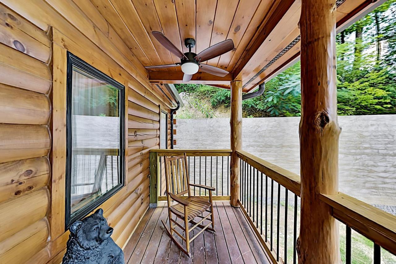 Mountain Wolf's Holiday home Gatlinburg