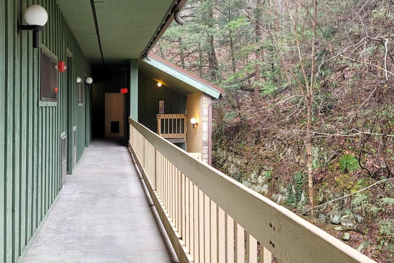Hiker's Hideaway * Gatlinburg
