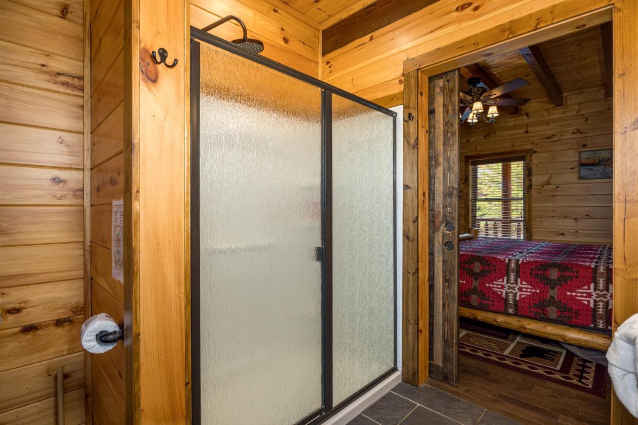 Ridge View Nature And Mountain View - Hot Tub - Firepit - Yard - Games