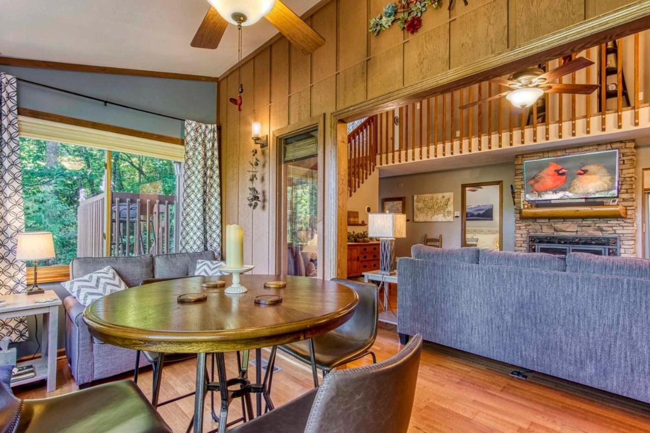Cozy With Mountain Views Near Skylift Park! Gatlinburg