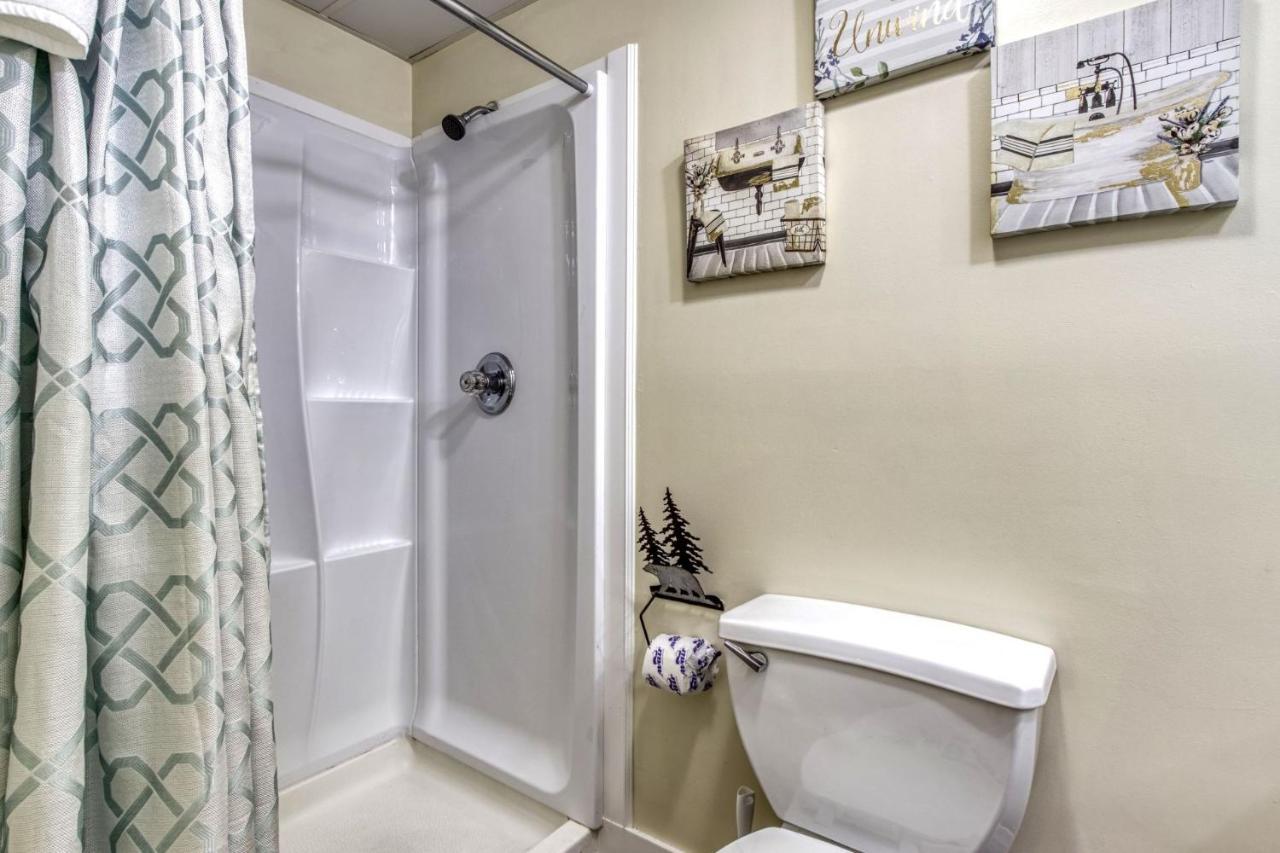 Towers Unit 501 - Great Location! Close To Town! *