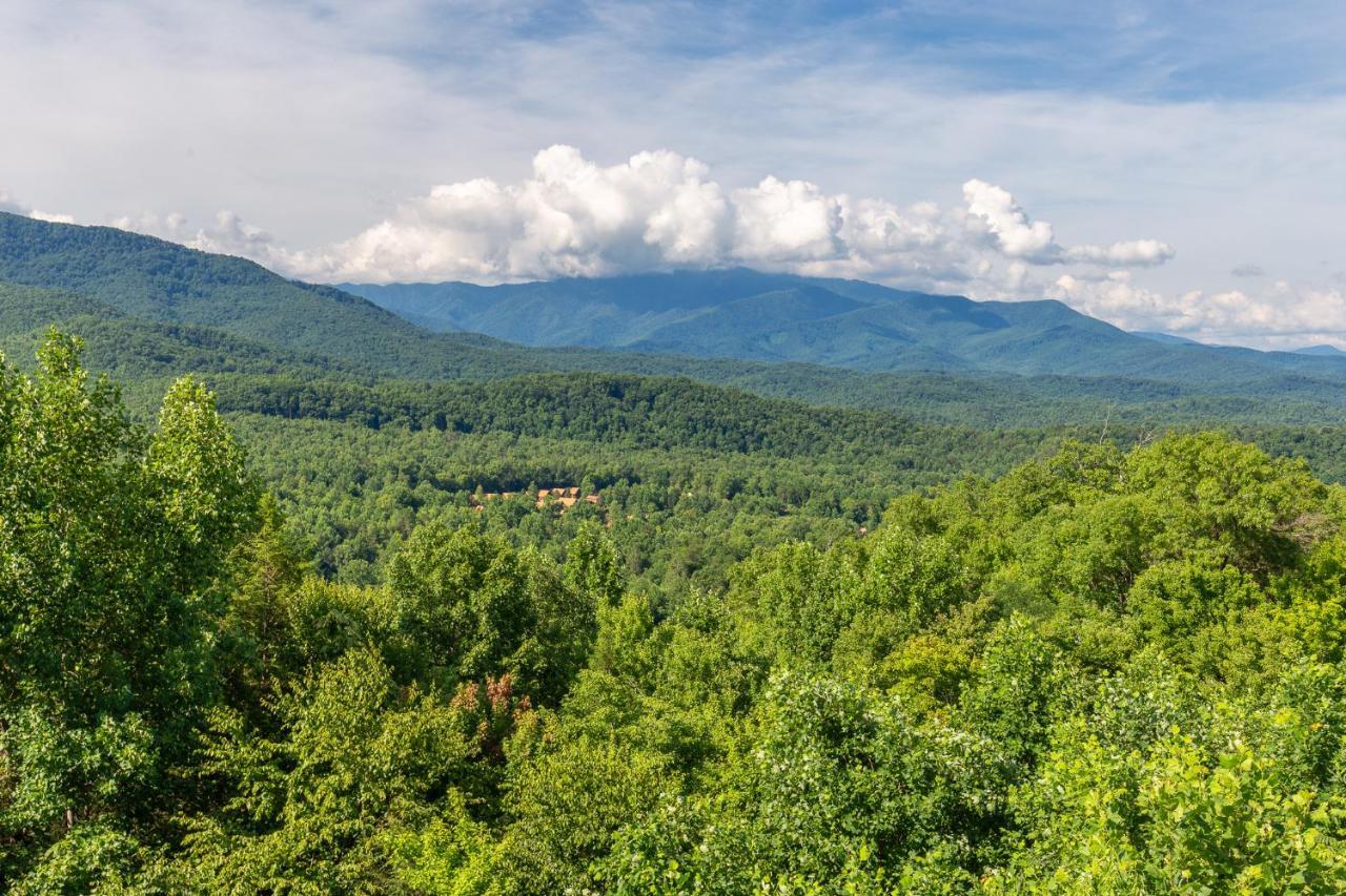 Deer Ridge Mountain D204 Gatlinburg