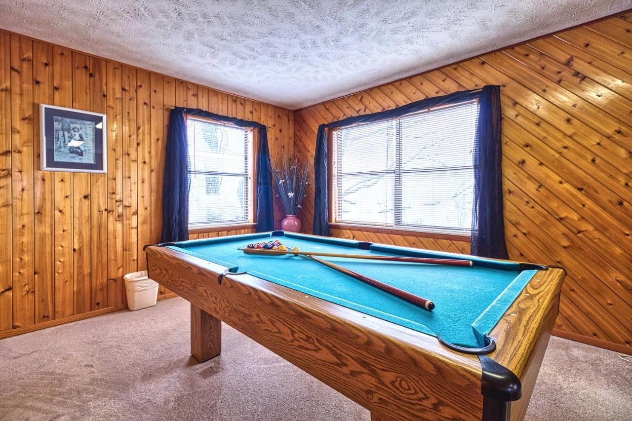 Holiday home Leconte View 2, 1 Bedroom, Mountain Views, Pool Table, Sleeps 2