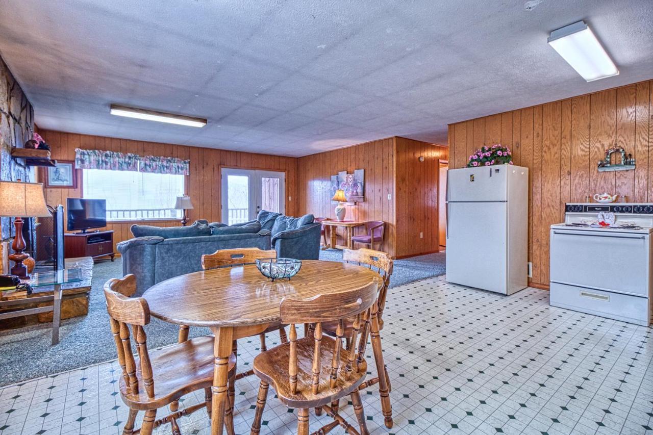 Park View 2, 2 Bedrooms, Mountain View, Hot Tub, Sleeps 4 Holiday home