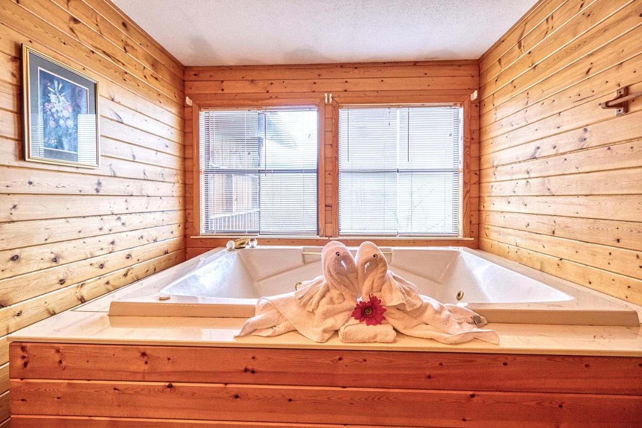 Park View 2, 2 Bedrooms, Mountain View, Hot Tub, Sleeps 4 Holiday home