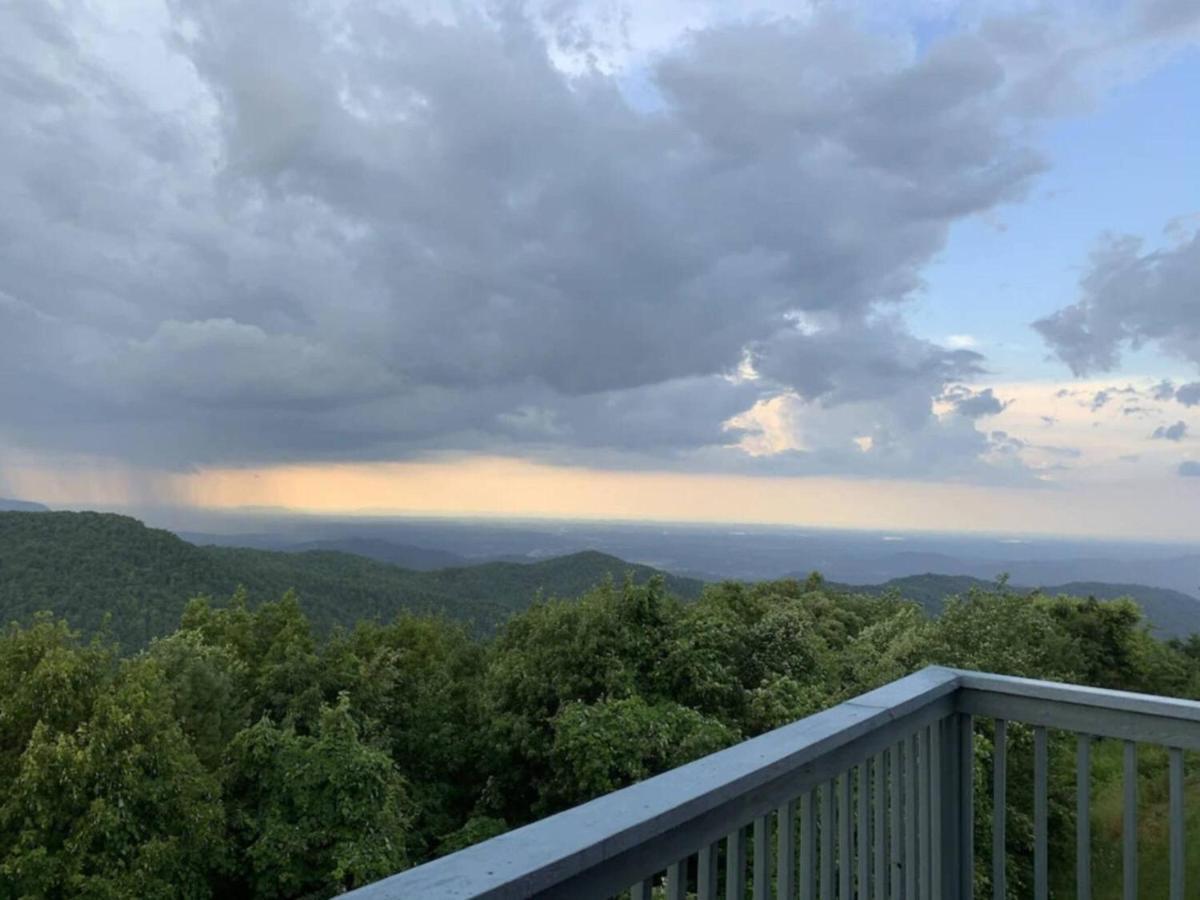 2 Master - Phenomenal Views - Alpine Summit Holiday home *