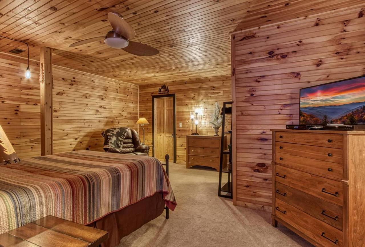 Holiday home 2 Master - Phenomenal Views - Alpine Summit Gatlinburg